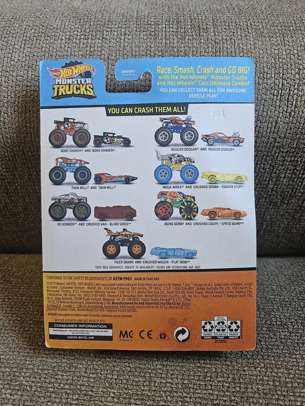 NEW Hot Wheels Monster Trucks Bone Shaker & Diecast Car